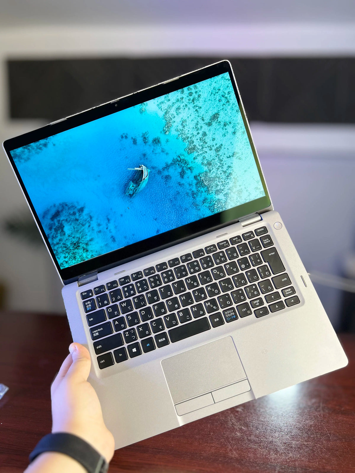Dell Latitude 5310 2-in-1 مفتوح