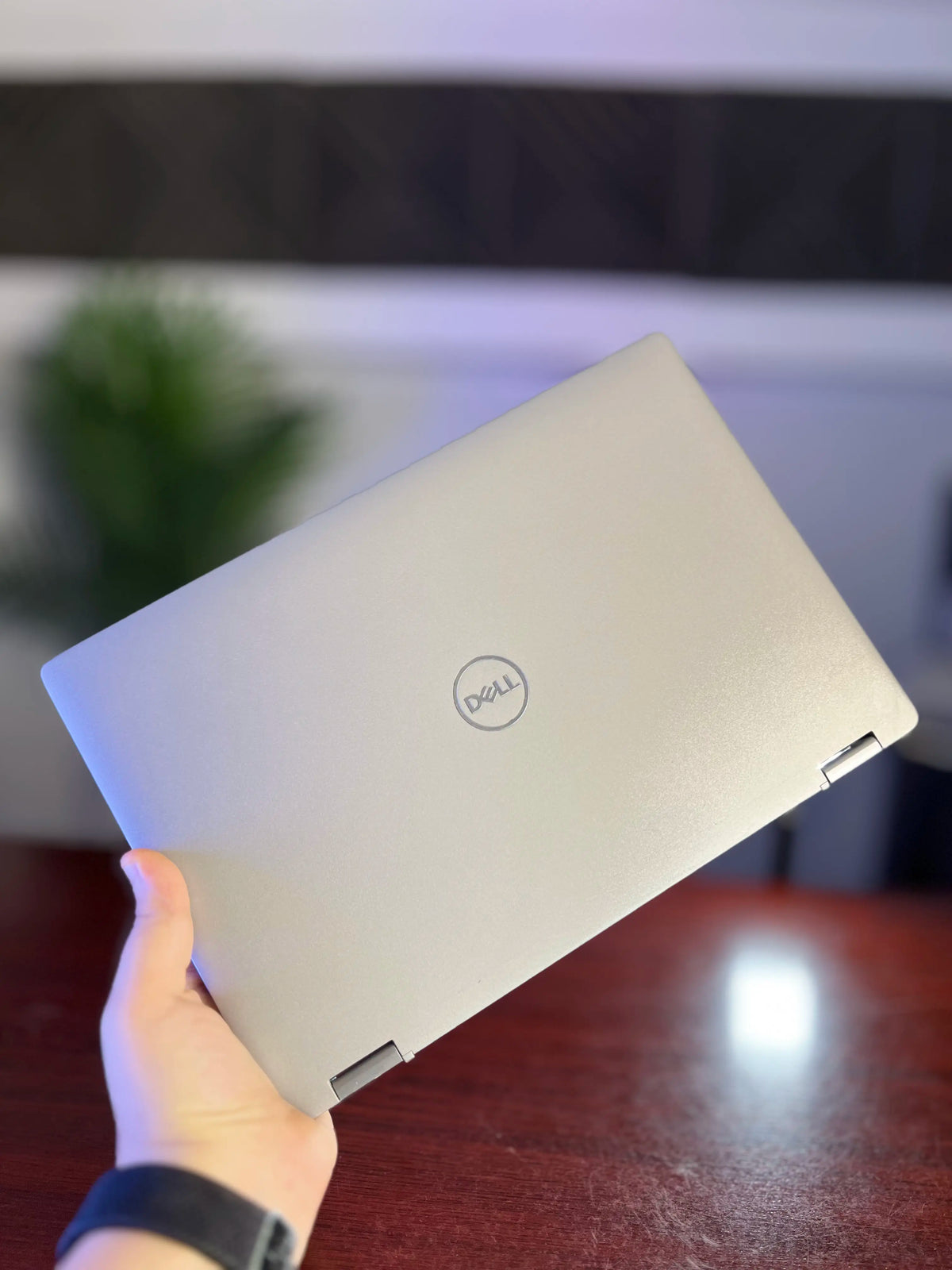 Dell Latitude 5310 مفتوح